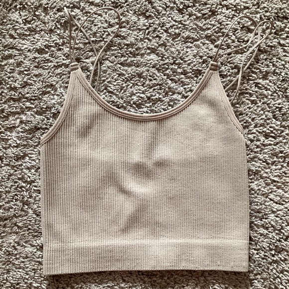NWOT Aritzia Sunday Best SinchSeamless Cami Tank - Picture 4 of 9